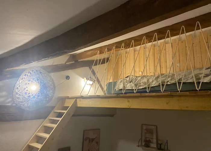 Le à L Ombre Du Coteau Auriébat